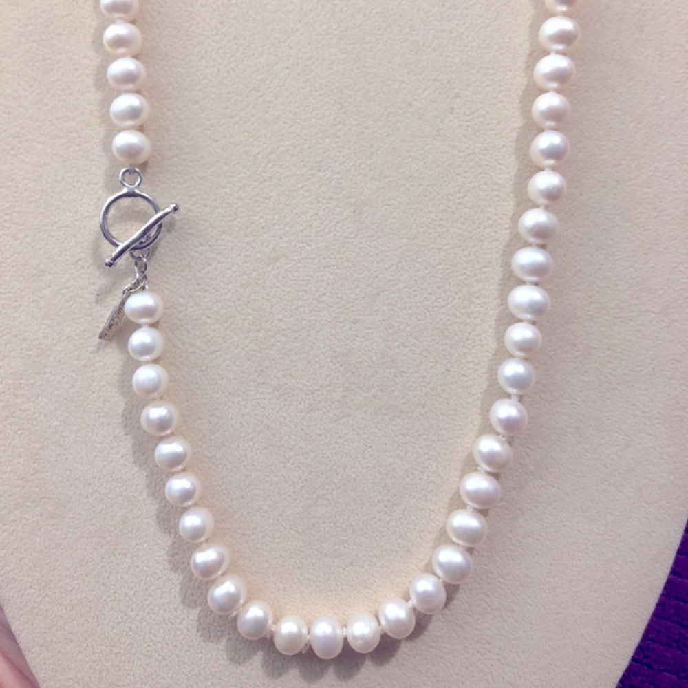 Vantel Pearls Necklace